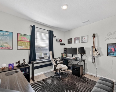 120 Monarch Way - Photo Thumbnail 20