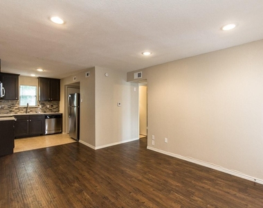 4545 Live Oak St Street - Photo Thumbnail 3