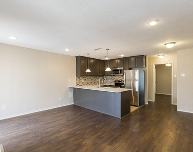 1317 Annex Avenue - Photo Thumbnail 1