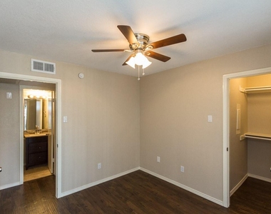 1317 Annex Ave. Street - Photo Thumbnail 5