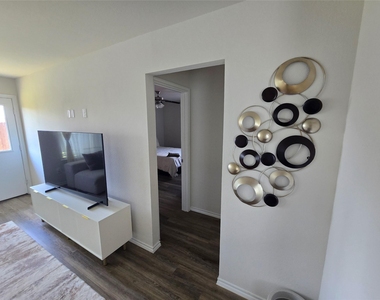 856 Good Cheer Lane - Photo Thumbnail 8