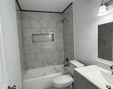 3549 Rio Grande Circle - Photo Thumbnail 8