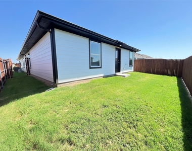 5557 Rollins Drive - Photo Thumbnail 20