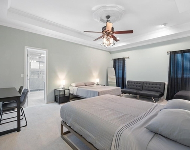 18104 Aramis Lane - Photo Thumbnail 14