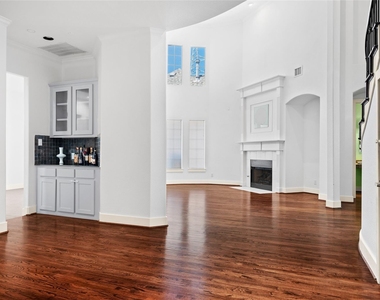 1136 Pedernales Trail - Photo Thumbnail 5