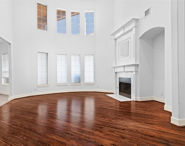 1136 Pedernales Trail - Photo Thumbnail 1