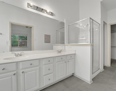5106 Petersburg Drive - Photo Thumbnail 10