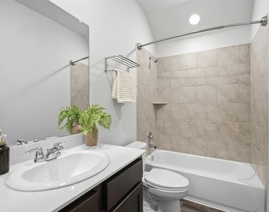 3508 Rio Grande Road - Photo Thumbnail 30
