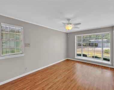 1220 Farnham Court E - Photo Thumbnail 19