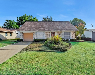 1220 Farnham Court E - Photo Thumbnail 1