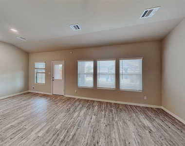 5533 Baker Creek Road - Photo Thumbnail 1