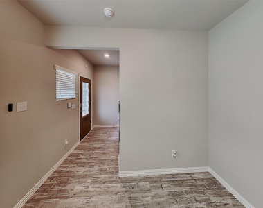 5533 Baker Creek Road - Photo Thumbnail 13