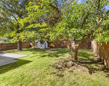 412 E Ross Street - Photo Thumbnail 5