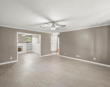 412 E Ross Street - Photo Thumbnail 8
