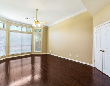 1503 Terlingua Court - Photo Thumbnail 9