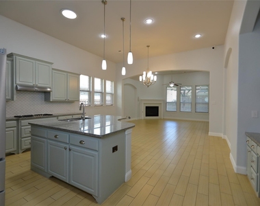 3707 Plum Vista Place - Photo Thumbnail 4