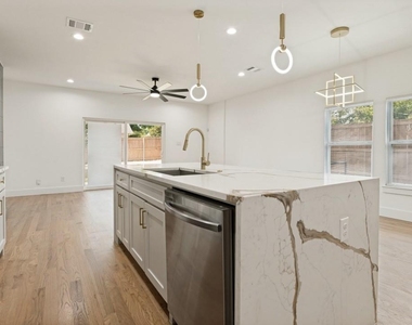 3728 Mount Ranier Street - Photo Thumbnail 4