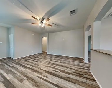 3085 Seth Lane - Photo Thumbnail 3