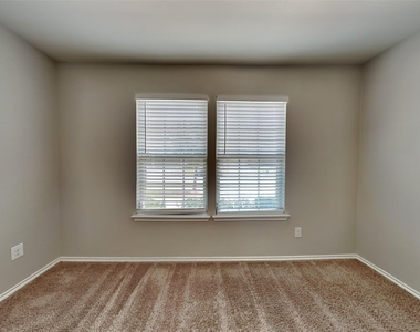 3085 Seth Lane - Photo Thumbnail 14