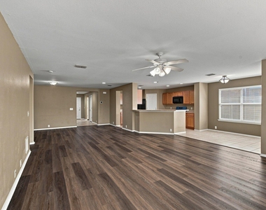 4521 Sheldon Trail - Photo Thumbnail 6