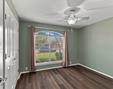4521 Sheldon Trail - Photo Thumbnail 22