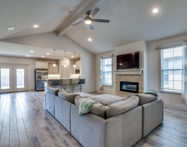 248 Braves Way - Photo Thumbnail 5