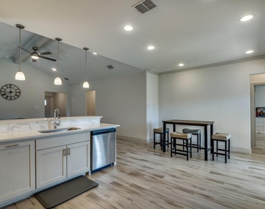 248 Braves Way - Photo Thumbnail 9
