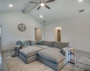 248 Braves Way - Photo Thumbnail 3
