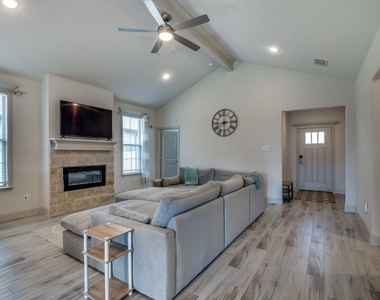 248 Braves Way - Photo Thumbnail 2