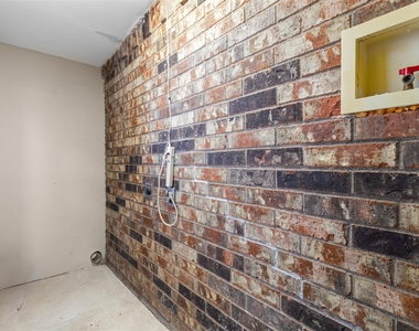 207 Washington Avenue - Photo Thumbnail 20