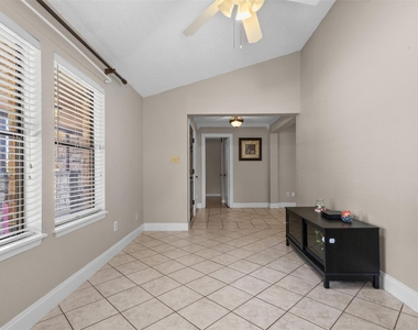 207 Washington Avenue - Photo Thumbnail 5
