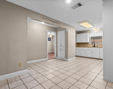 207 Washington Avenue - Photo Thumbnail 6