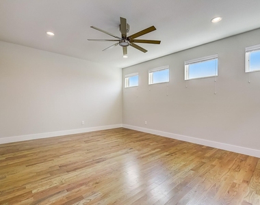 3465 Market Row - Photo Thumbnail 6