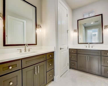 3465 Market Row - Photo Thumbnail 8