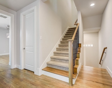 3465 Market Row - Photo Thumbnail 13