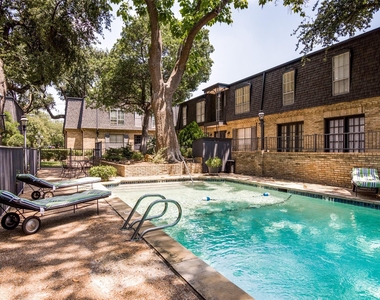 5053 Les Chateaux Drive - Photo Thumbnail 12