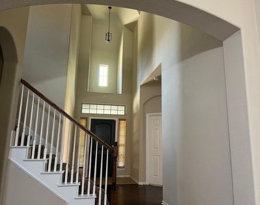 5104 Kestrel Drive - Photo Thumbnail 1