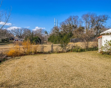 214 S Clark Street - Photo Thumbnail 25