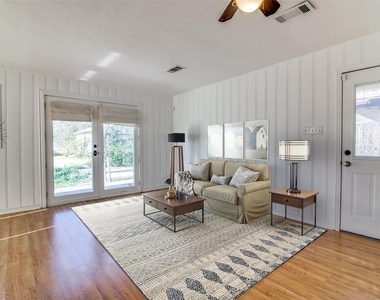 214 S Clark Street - Photo Thumbnail 14