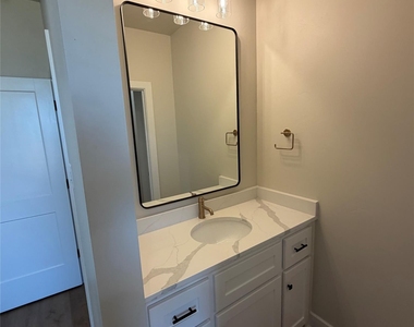 7802 Enderby Lane - Photo Thumbnail 14