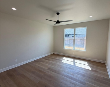 7802 Enderby Lane - Photo Thumbnail 21