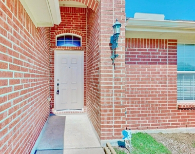1216 Lake Forest Drive - Photo Thumbnail 1