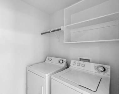 1216 Lake Forest Drive - Photo Thumbnail 29