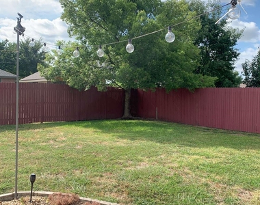208 N Rolling Meadows Drive N - Photo Thumbnail 23