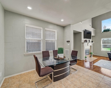 9332 Granger Lane - Photo Thumbnail 11