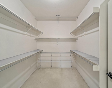 9332 Granger Lane - Photo Thumbnail 15