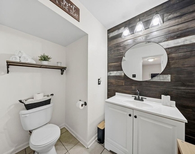 2702 Maci Court - Photo Thumbnail 14