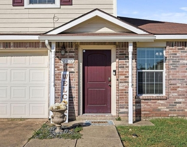 2702 Maci Court - Photo Thumbnail 1