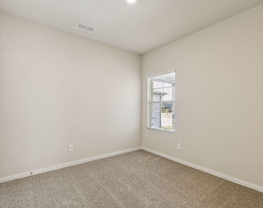 606 Travine Drive - Photo Thumbnail 20