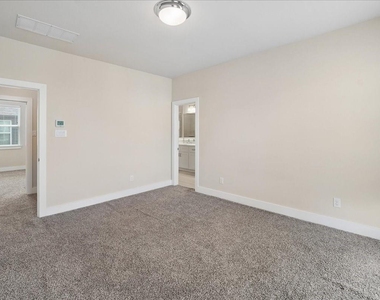 2506 El Camino Lane - Photo Thumbnail 17